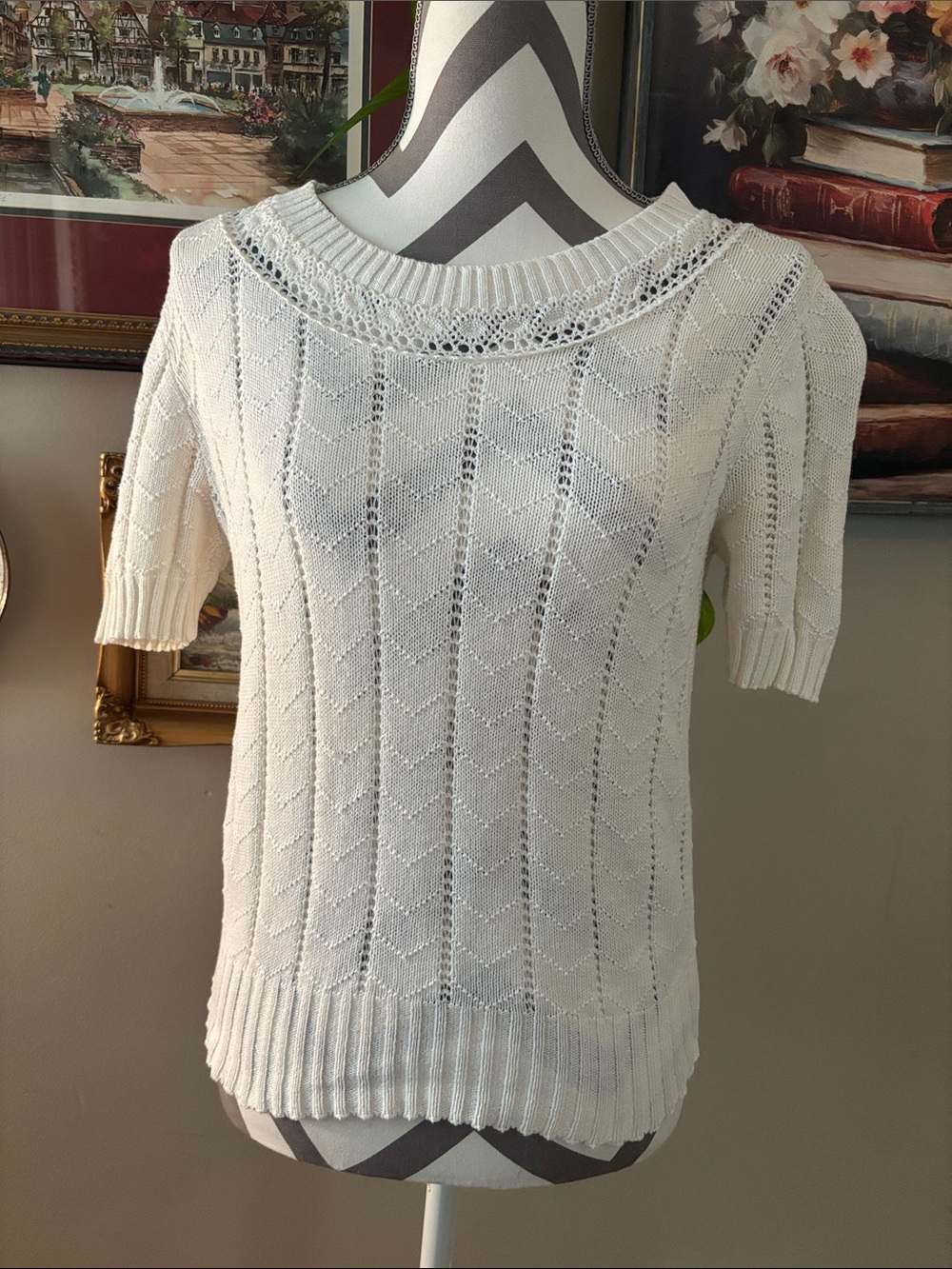 Women's Cream Short-Sleeve Knit Sweater